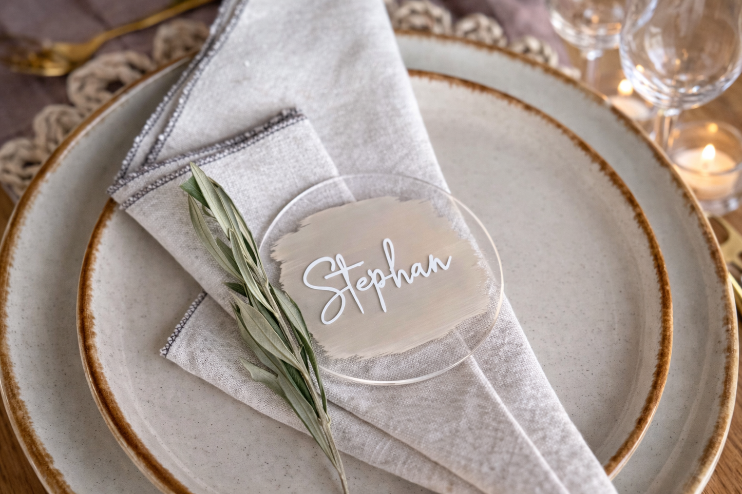 Personalisierte Namenskärtchen aus Acryl in rund | Platzkarten mit Namen | Hochzeit, Geburtstag, Weihnachten | Acryl Kärtchen mit Farbwahl