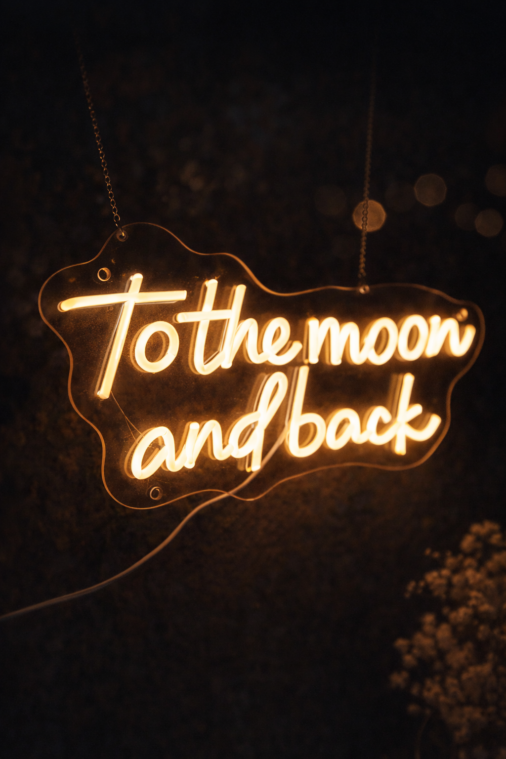 LED-Schild „to the moon and back“