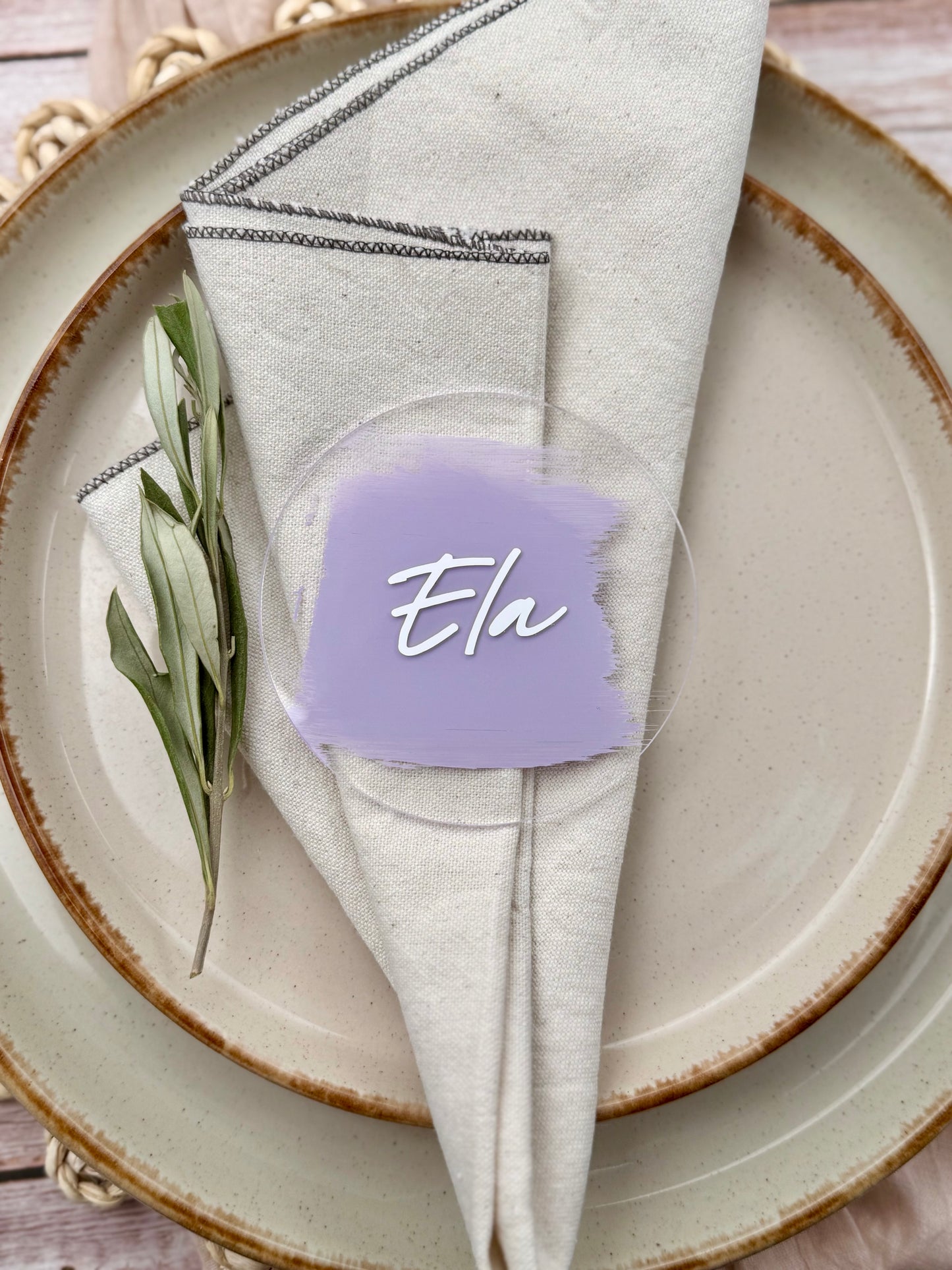 Personalisierte Namenskärtchen aus Acryl in rund | Platzkarten mit Namen | Hochzeit, Geburtstag, Weihnachten | Acryl Kärtchen mit Farbwahl